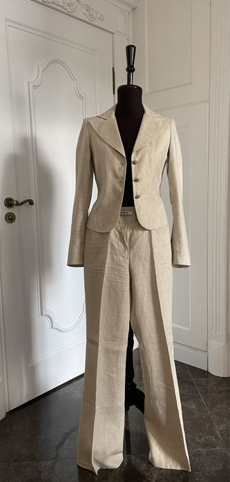 HEXELINE piękny garnitur damski, złoty, len