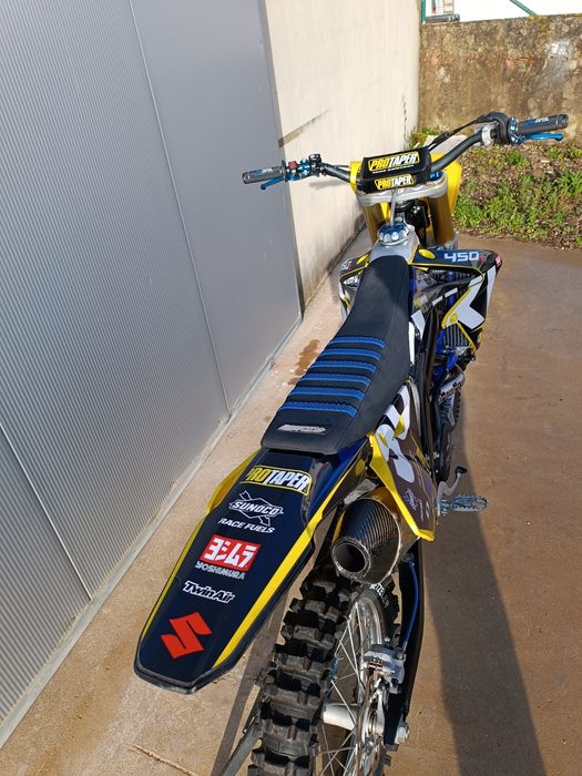 Suzuki RMZ 450 Motocross