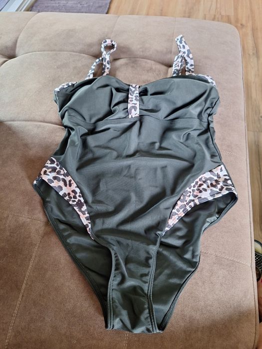 Strój kąpielowy jednoczęściowy 42 wstawki panterka