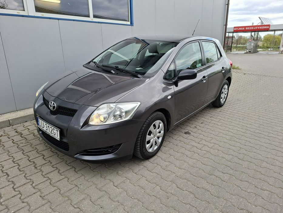 Toyota Auris 1.3 benzyna 5drzwi ważne opłaty