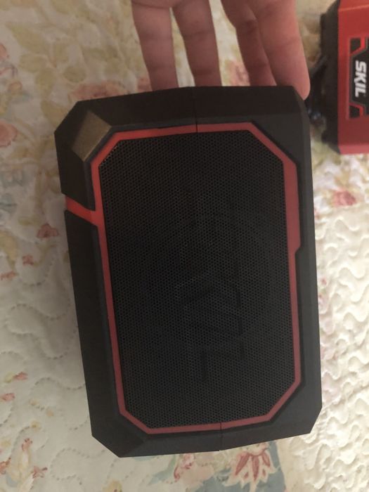 Coluna Skil Bluethoot Speaker + Battery Charger 20v