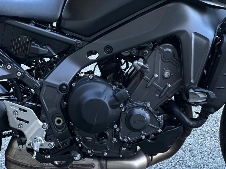 YAMAHA MT-09 c/ Poucos Quilómetros e Garantia!