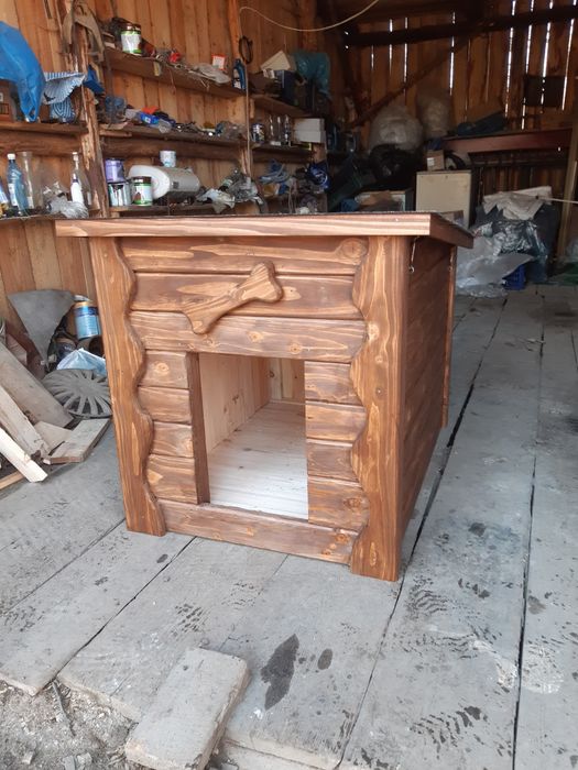 Продам собачу будку