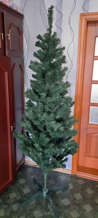 Ялинка штучна 2 м.