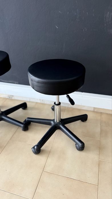 Vendo banco com rodinhas