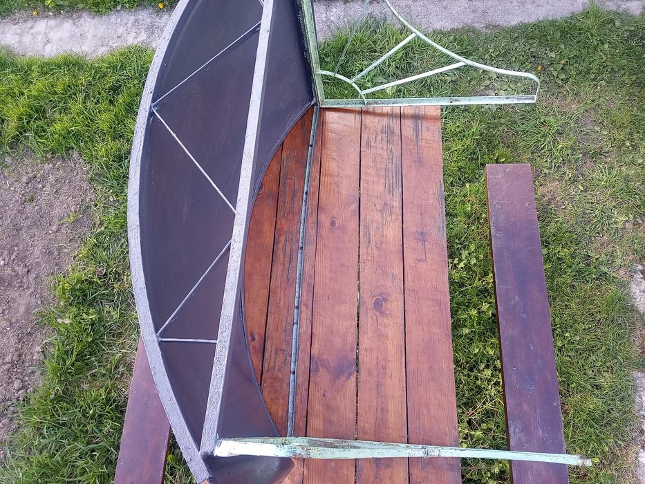 козырёк над дверью