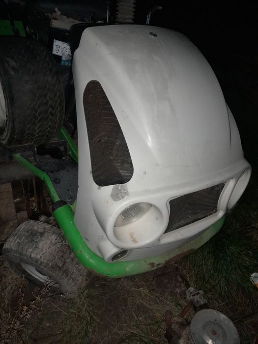 Etesia 100  ETESIA briggs 18hp traktorek kosiarka do naprawy