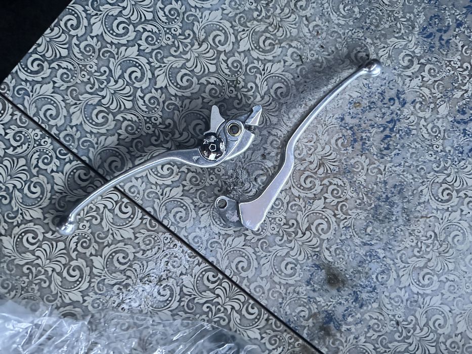 Suzuki GSR750 oryginalny wydech, bardzo dobry stan