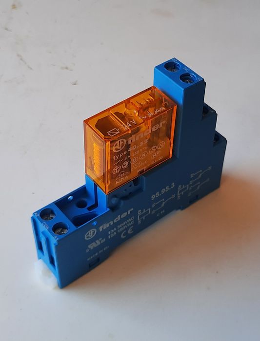 Реле Finder в сборе