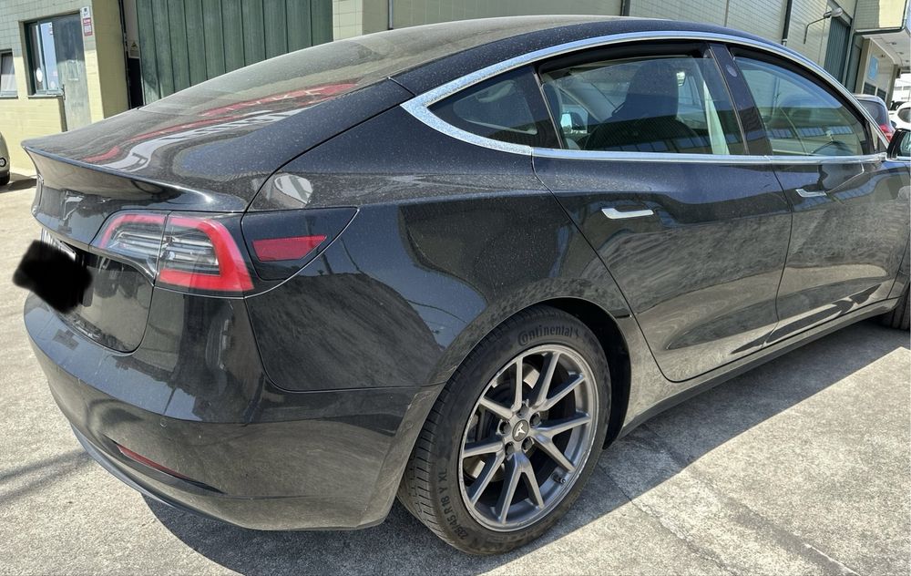 Tesla Model 3 SR+ - Oportunidade