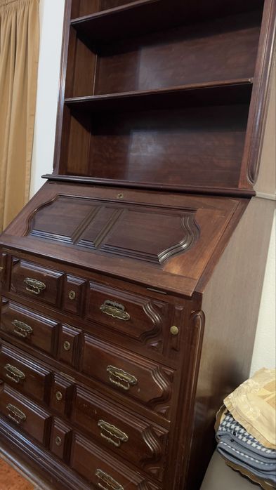 Movel antigo em pinho