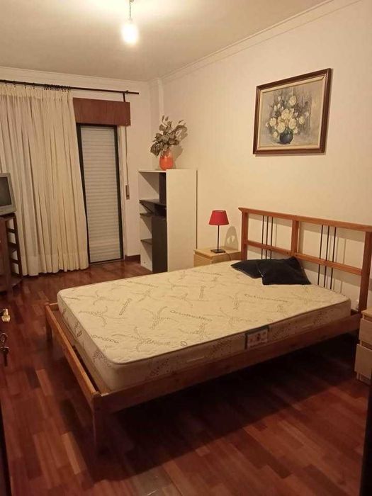 Alugo quarto em Algueirão Mem-Martins