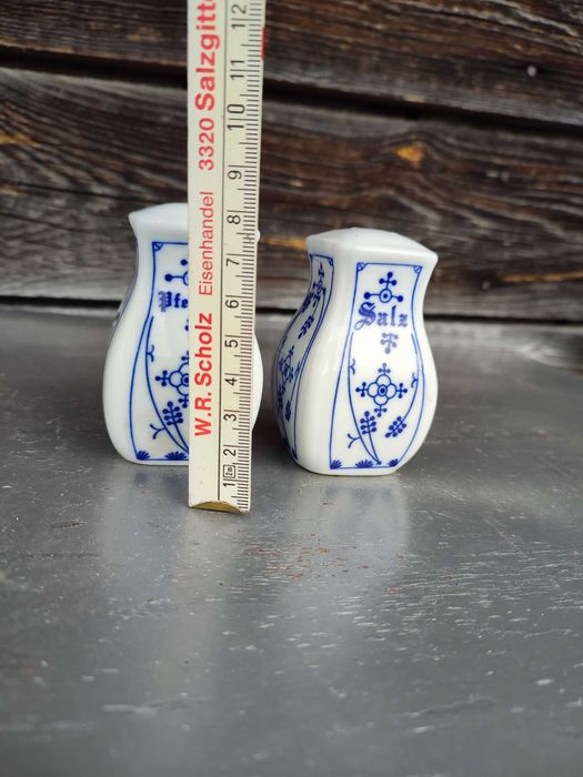 Porcelanowa solniczka i pieprzniczka wzór słomkowy - P6
