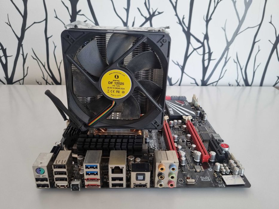 Asus Maximus IV Gene-Z + Intel i7 2600k + chłodz. SilentiumPC Fortis