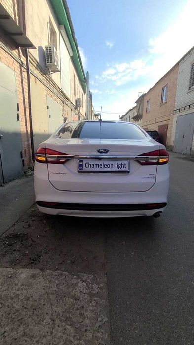 Жовті повороти задніх ліхтарів VAG Ford та ін.