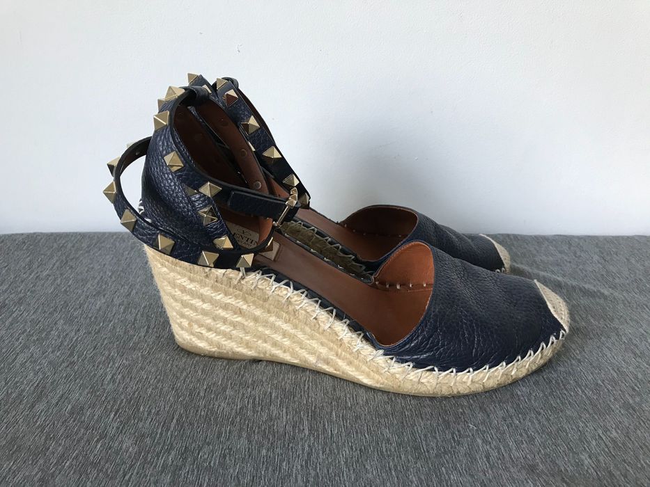 Valentino Garavani espadryle na koturnie 39 granatowe