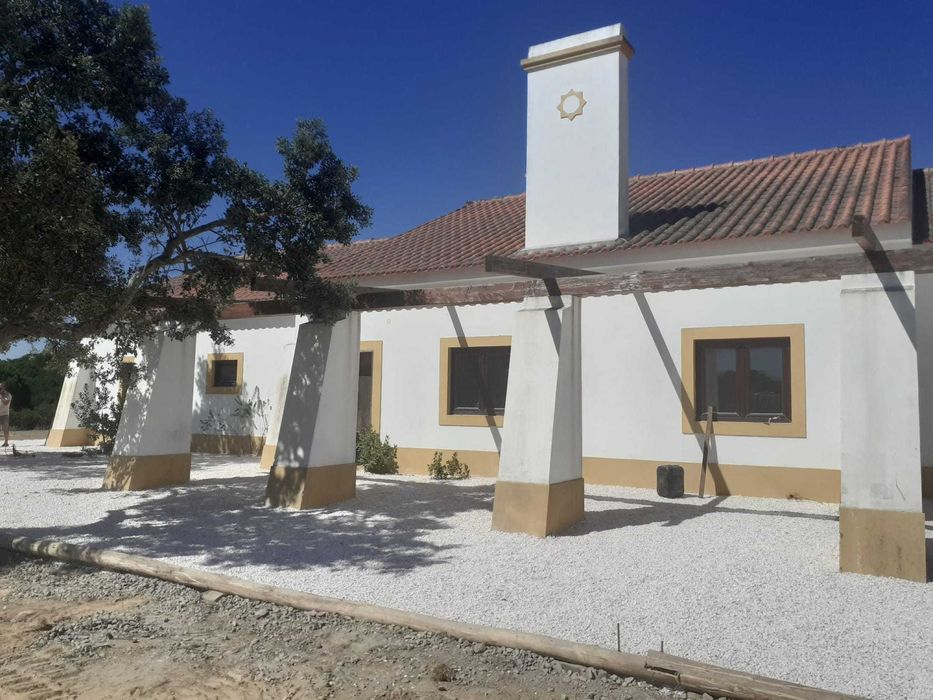 Monte Alentejano 21ha  com casa de 300m2 construída e licenciada