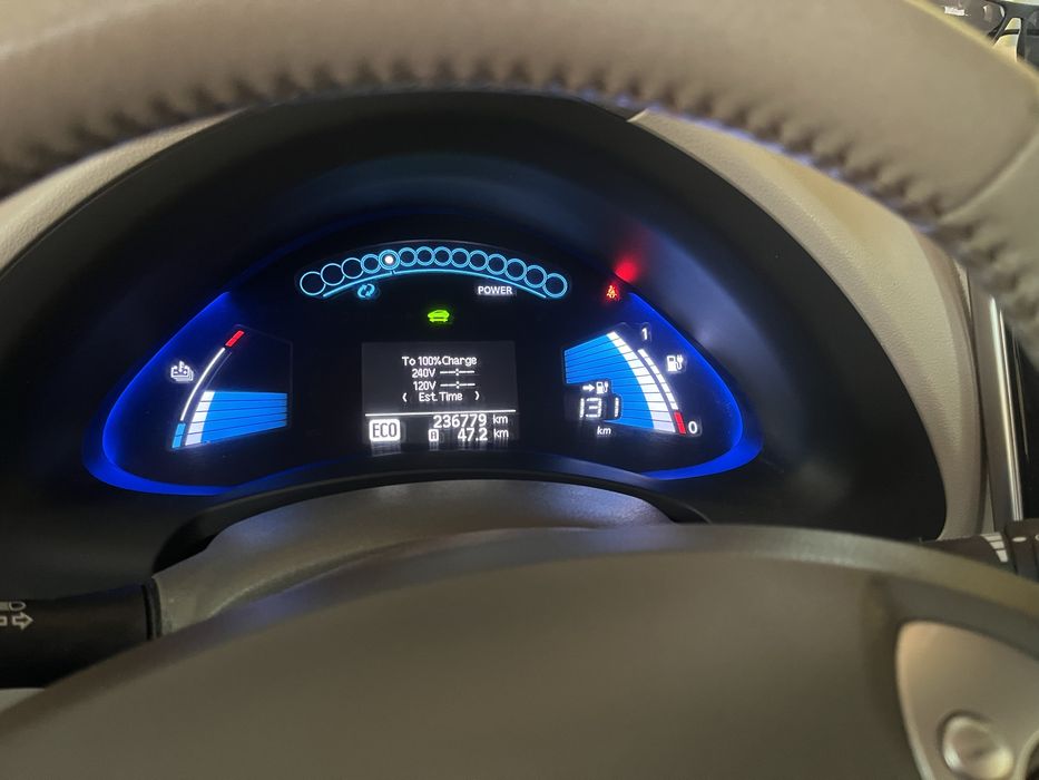 Nissan leaf, електро