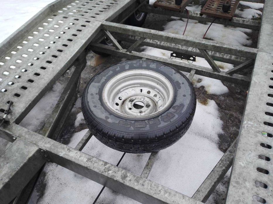продам лавету 2024р.стан нової.