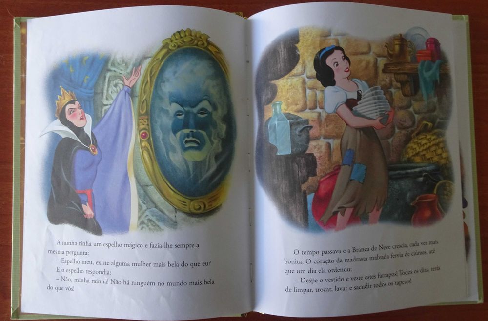 Branca de Neve e Os Sete Anões (Disney - Contos de Ouro)