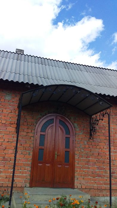 Продаю піднавес 2.50 на 1.50 кований