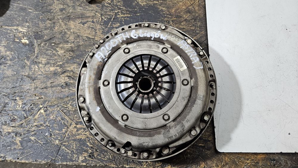 Sprzęgło F40 dwumas dwumasa A20DTH 2.0 cdti opel astra j insignia a