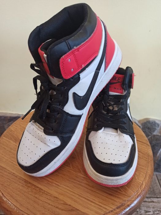 Красовки NIKE, шкіряні, 40-41