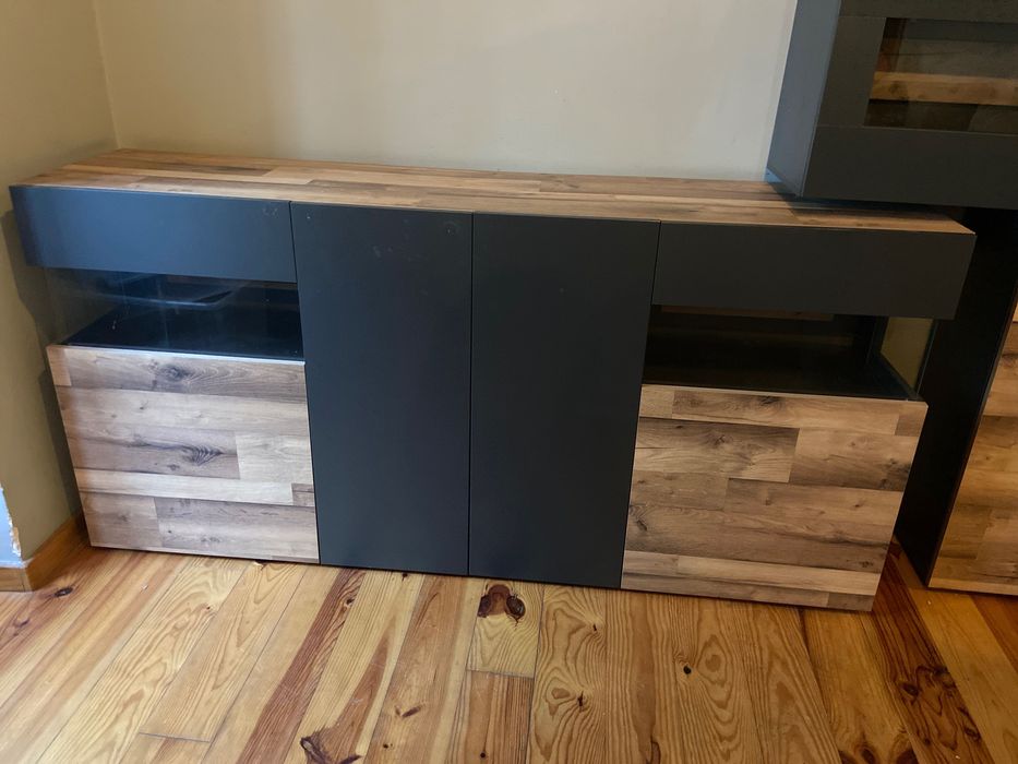 Centro de mesa para sala de jantar + estante de madeira e vidro