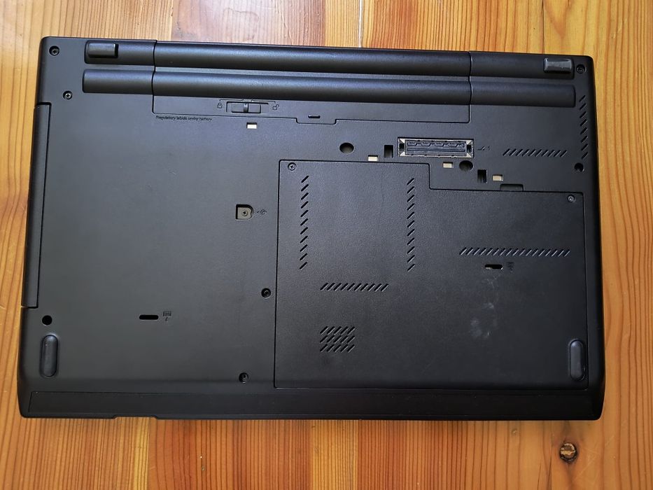 1x Lenovo ThinkPad L530 i3 3120M 2x2.5 GHz, 4 GB RAM 0 GB HDD