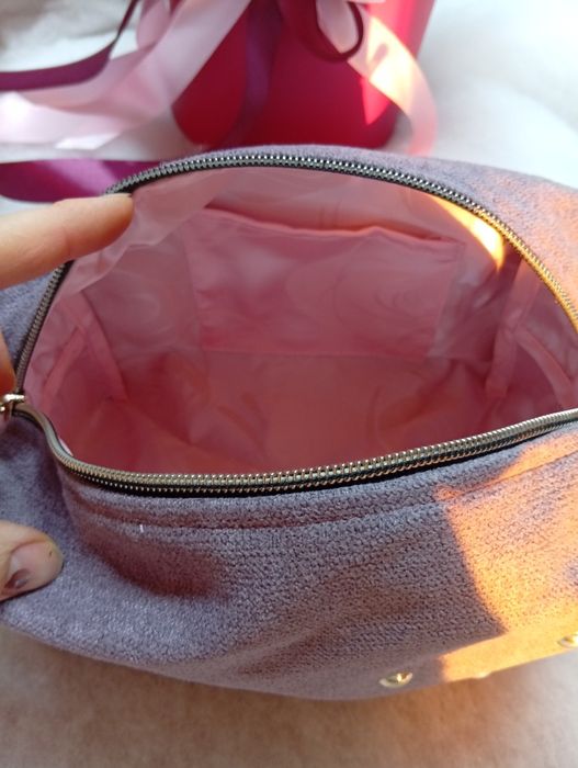 Продам косметичку, подарунок , сумочка