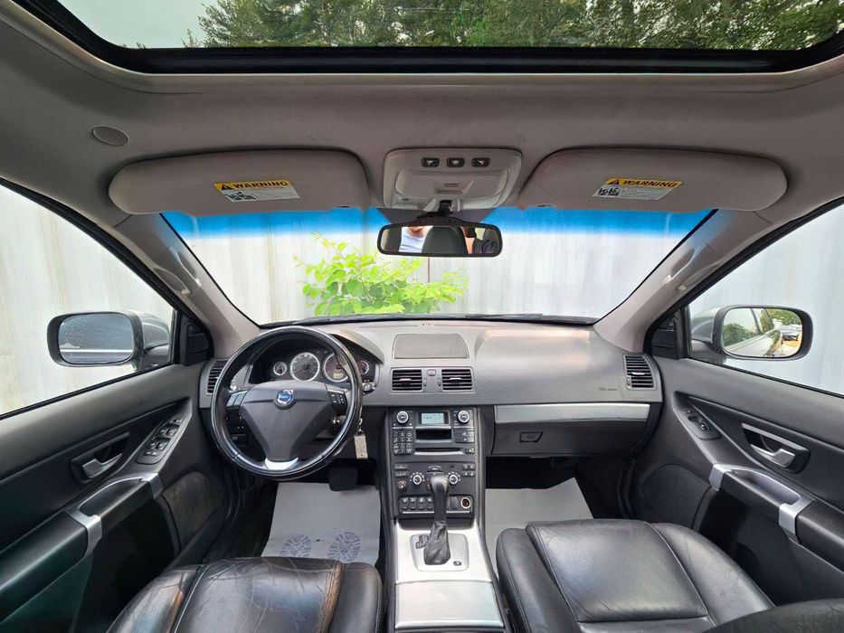 Volvo XC90      2014