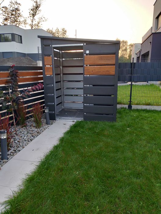 Wiata Śmietnikowa z Paneli HIT GRAFIT + ZŁOTY DĄB Każdy Wymiar