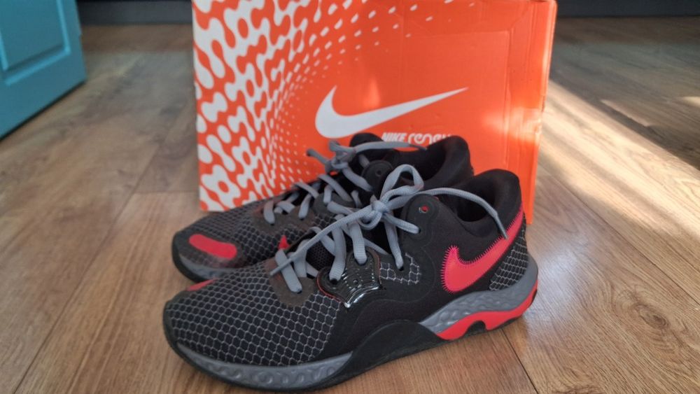 Adidasy Nike wygodne dwa razy ubrane 29,5 cm