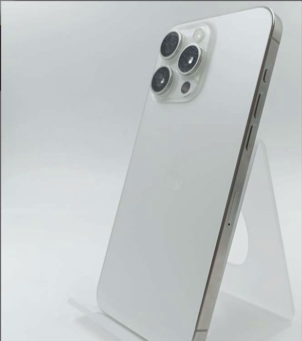 Iphone 15 Pro Branco 128gbs // E-SIM