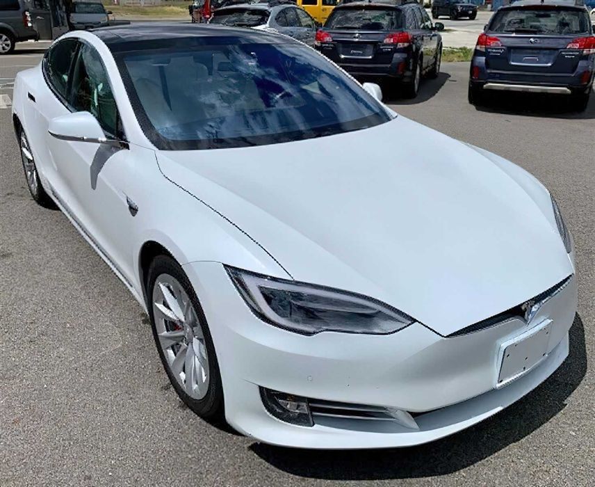 Tesla Model S P100D      2017