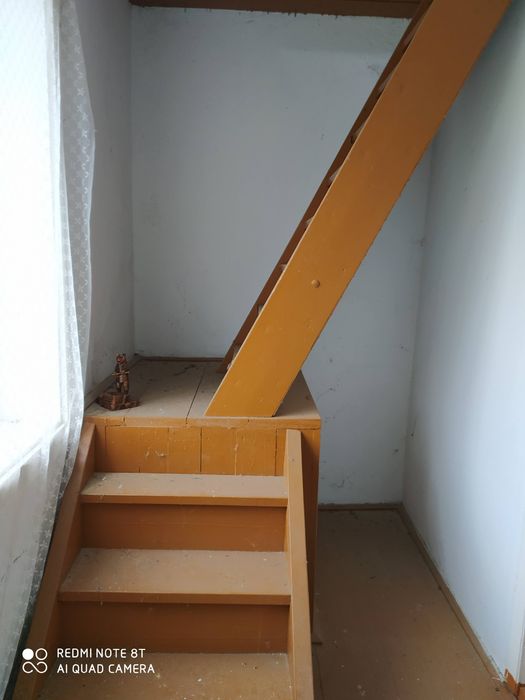 Продам  приватний будинок