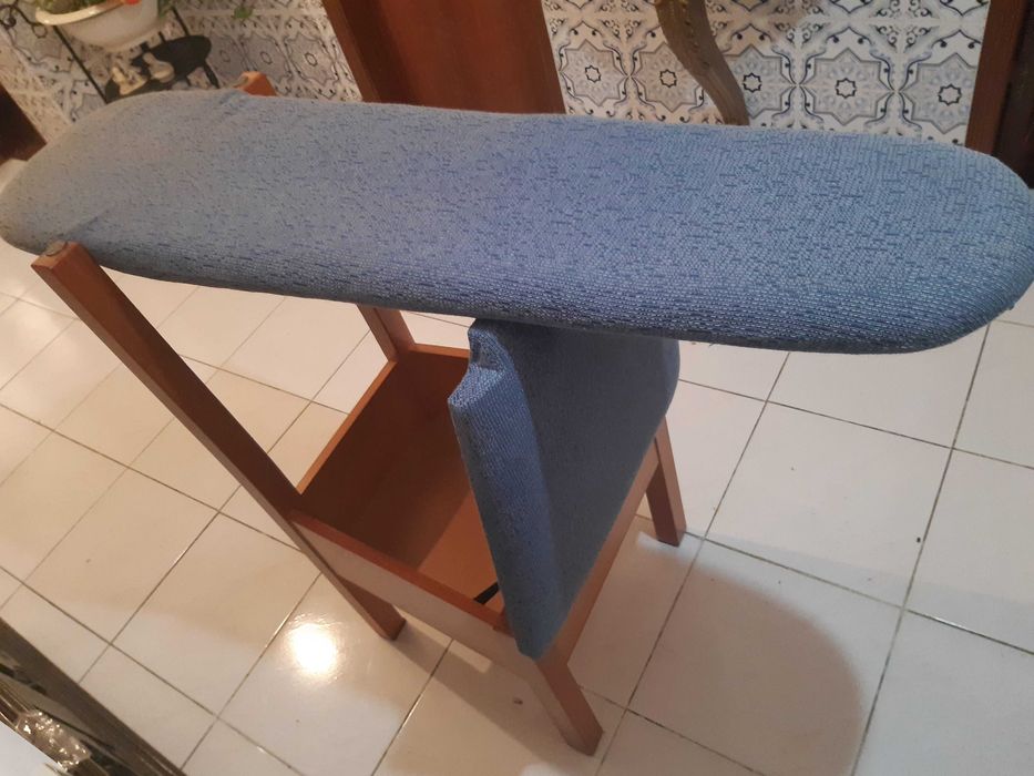 Cadeira tabua de passar a ferro, nunca usada