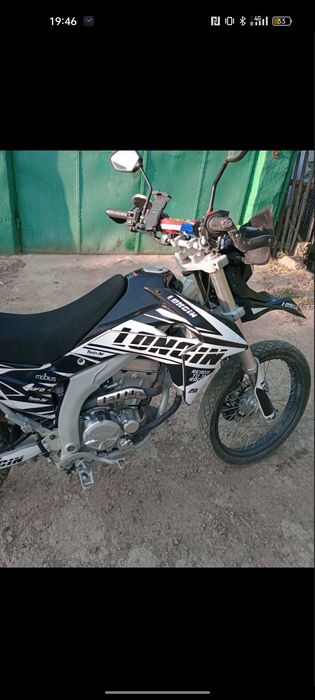 Продам мотоцикл Лонсин лх300 LX300-GY