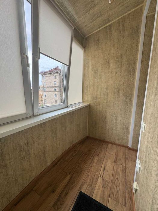 ЗДАЄМО в оренду комфортну 2 кімнатну квартиру в центрі Бесарабська площа, 5а, є ліфт, м Хрешатик !!
