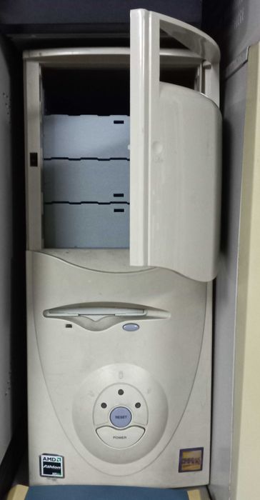 PC Assembly Case with Windows Licenses437759439495516162
