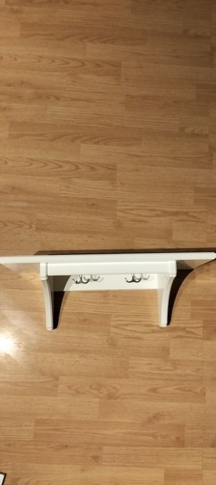 Biała półka Ikea
