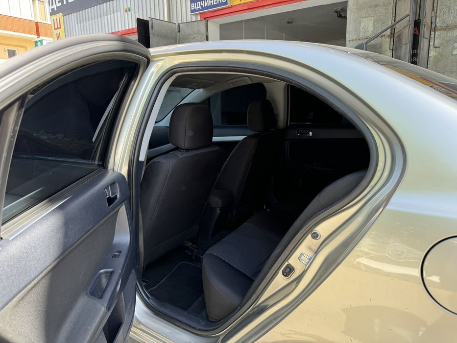 Оренда авто Mitsubishi lancer / прокат авто Хмельницький