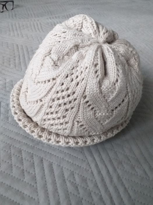 Czapka kapelusz wloczkowa