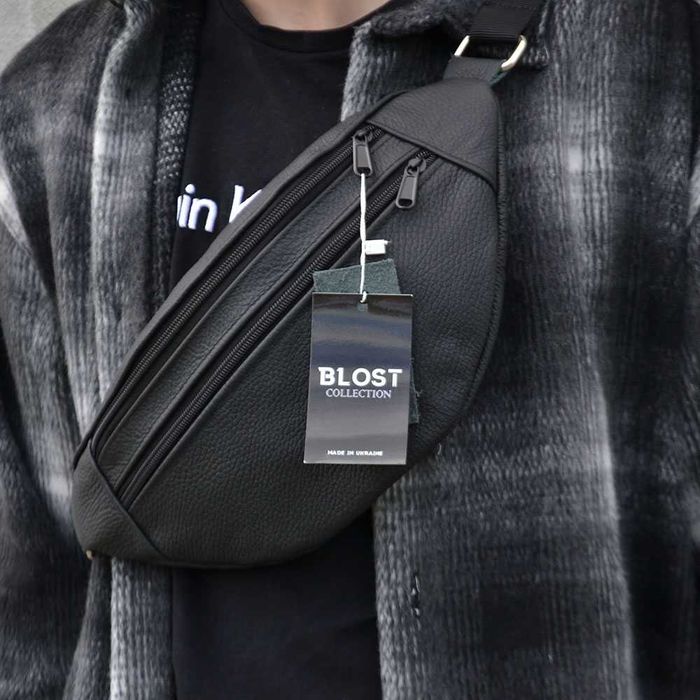 Качественная бананка из натуральной кожи. Цвет: чёрный.