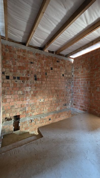 Продається готовий ТАУН ХАУС з міськими комунікаціями вул. Спортивна