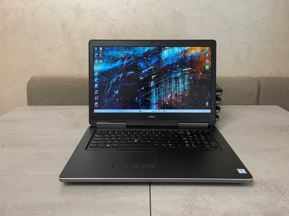 Ноутбук Dell Precision 7710, 17.3" FHD IPS, i7-6820HQ, 16GB DDR4, 512GB SSD, AMD Radeon R9 M375X 2GB GDDR5