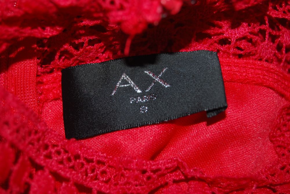Koronkowa sukienka AX Paris S 36
