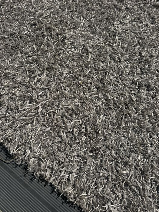 Carpete cinza e cinza claro