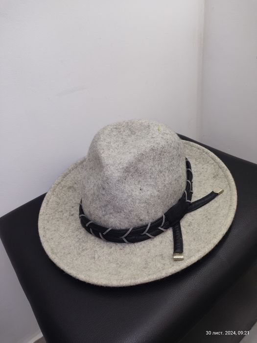 Капелюх Reserved