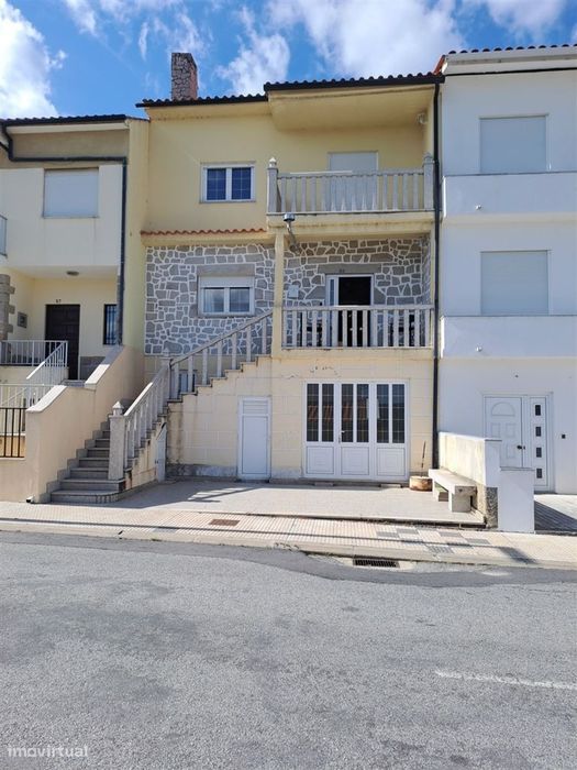 Moradia Geminada T6 Venda em Miranda do Douro,Miranda do Douro